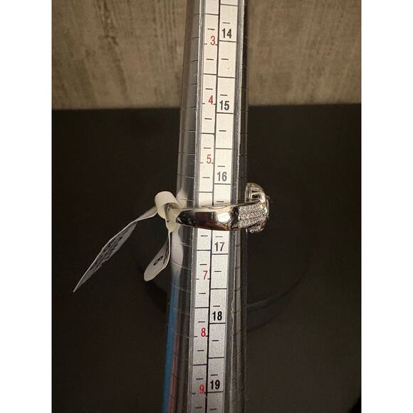 NWT Sz.6 - Womens 1.75ct Moissanite Ring, Stamped 925 Silver - Picture 6 of 8